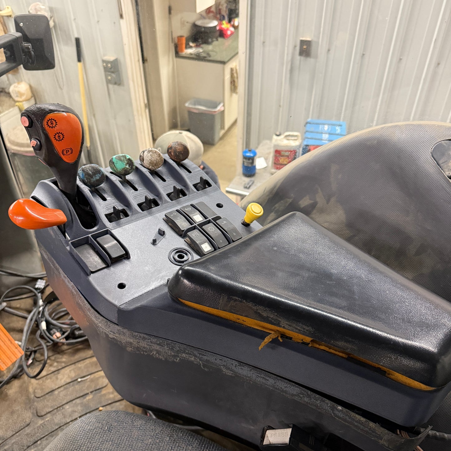 Console Cover Assembly — New Holland Tractor Reproduction (408621A7)
